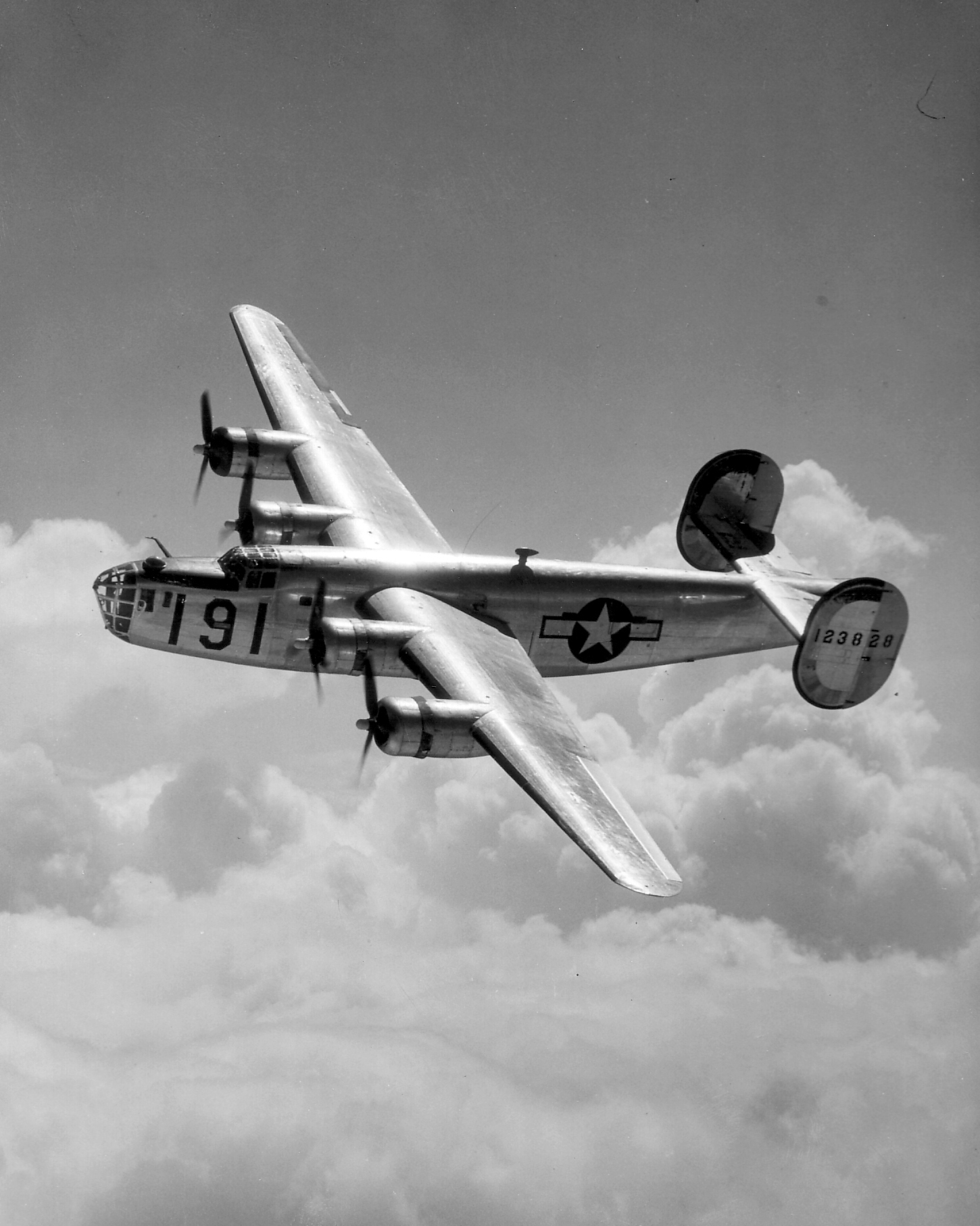 Maxwell_B-24