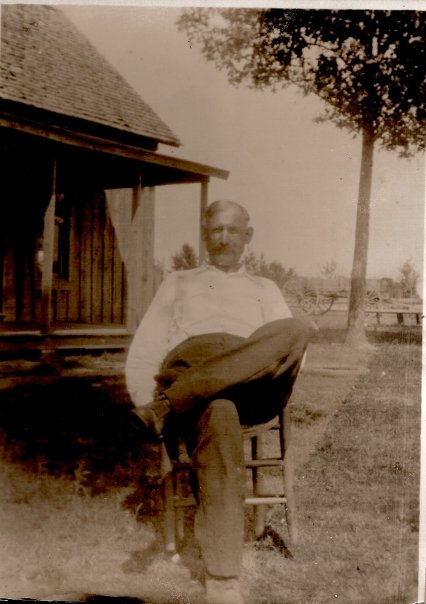 1929425_1124498396411_7620943_n