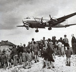 310px-C-54landingattemplehof
