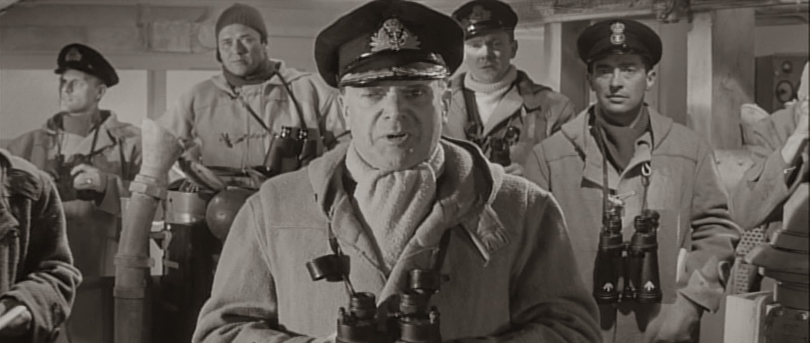 Esmond Knight as Captain Leach
