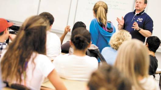 AGClassSize063.source.prod_affiliate.76