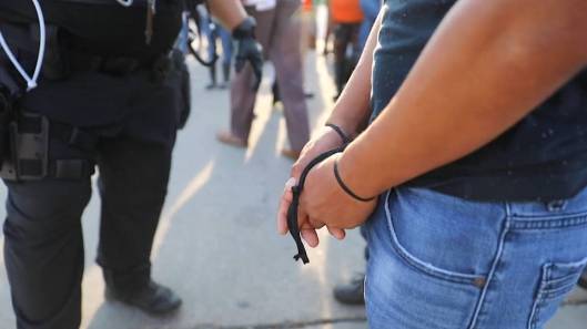 h2-mississippi-ice-raid-poultry-plant-immigration-arrests-kock-foods